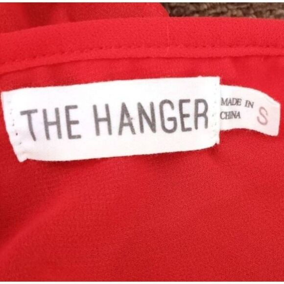THE HANGER RED COLD SHOULDER ROMPER SZ.S EUC. - Picture 6 of 8